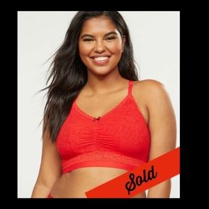 **SOLD** Cacique stretch lace bralette 22/24